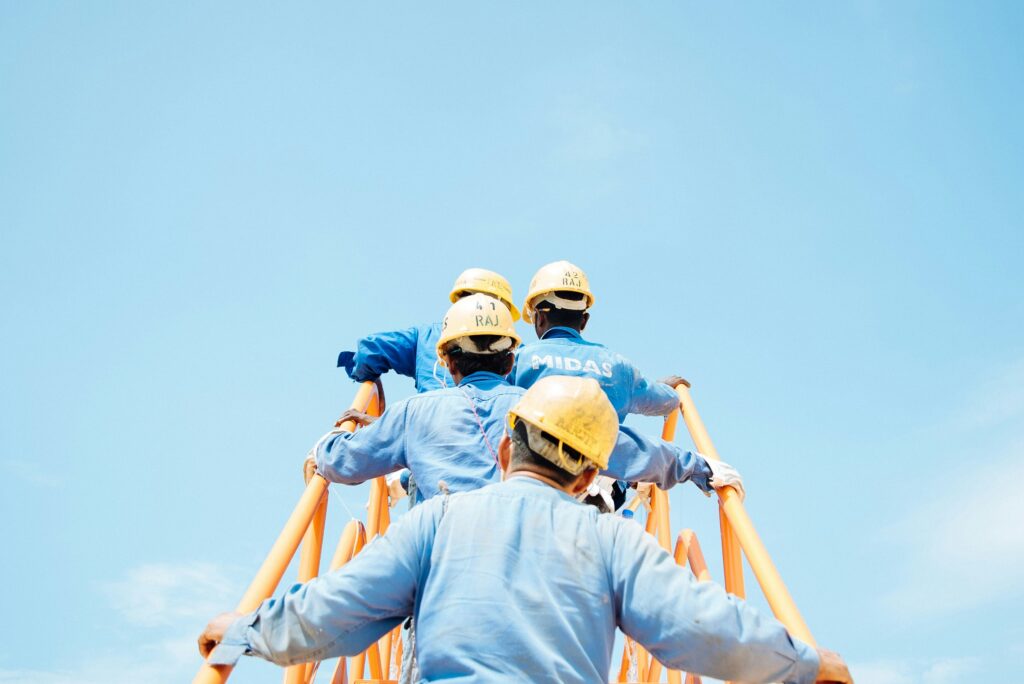Choose the Right Contractor: Key Tips for Deck Construction 1 photo 1516216628859 9bccecab13ca