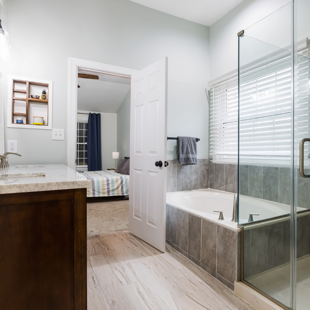 Bathroom Remodeling 37