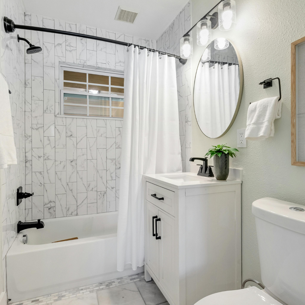 Bathroom Remodeling 35