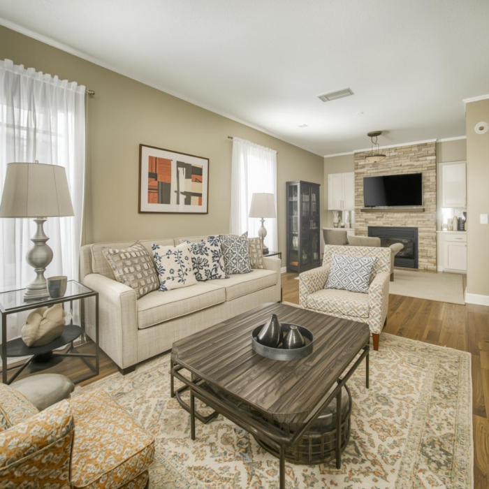 Gut Renovation vs Cosmetic Refresh: Which Does Your Des Moines Home Need?